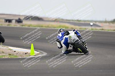 media/Apr-18-2025-TrackDaz (Fri) [[45f5874c44]]/C Group/Session 2 (Turn 10)/